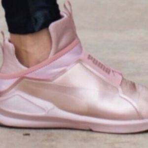 Puma Fierce Metallic athletic pull on sneaker Size 10
